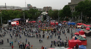 Որքան մարդ կա այս պահին Ֆրանսիայի հրապարակում