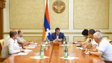 Արայիկ Հարությունյանն աշխատանքային խորհրդակցություն է հրավիրել