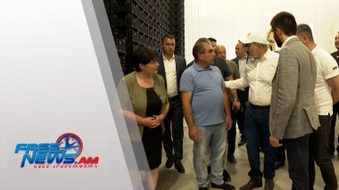 Վերին Դվինում Նիկոլ Փաշինյանը ծանոթացել է գյուղմթերքի պահպանման սառնարանային տնտեսությանը  (տեսանյութ)