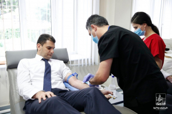 Երևանի քաղաքապետը նույնպես միացավ դոնորության արշավին