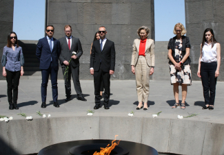 ԵԱՀԿ խորհրդարանական վեհաժողովի նախագահն այցելել է Հայոց ցեղասպանության հուշահամալիր
