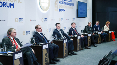 Գլխավոր դատախազը Պետերբուգում ներկայացրել է ՀՀ-ում գործարարության պաշտպանության իրավական կառուցակարգերը