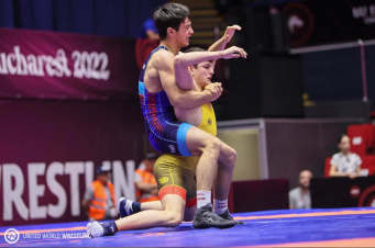 Սաշա Պետրոսյանը 2 հաղթանակ է տարել և դուրս է եկել կիսաեզրափակիչ. ըմբշամարտի Մ17 ԵԱ