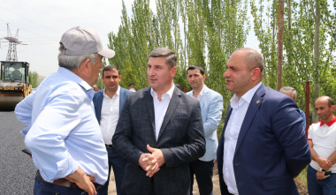 ՏԿԵ նախարարը ծանոթացել է Նոր Գեղի-Արգել-Արզական-Հրազդան ավտոճանապարհի հիմնանորոգման աշխատանքներին