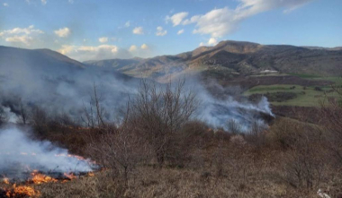 Հրդեհ Պարույր Սևակ գյուղից դեպի Ուրծի լեռներն ընկած հատվածում