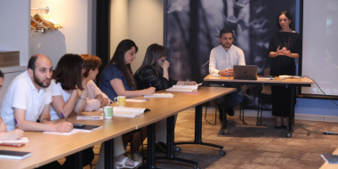 Քննարկվել են հայերեն ժեստերի լեզվի թարգմանիչների կրթության հիմնախնդիրները