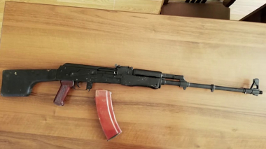 «Կալաշնիկովի» ինքնաձիգների կամավոր հանձնման դեպքեր Արմավիրի մարզային վարչության բաժիններում