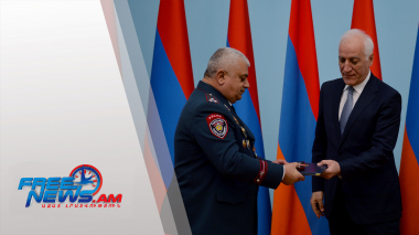 Վահագն Խաչատուրյանի հրամանագրերով Սահմանադրության օրվա առթիվ բարձր կոչումներ են շնորհվել (լուսանկարներ,տեսանյութ)