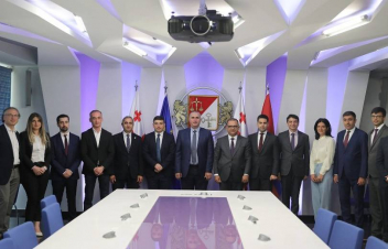 Ֆինանսների նախարար Տիգրան Խաչատրյանի գլխավորած պատվիրակությունը երկօրյա այց է կատարել Վրաստան