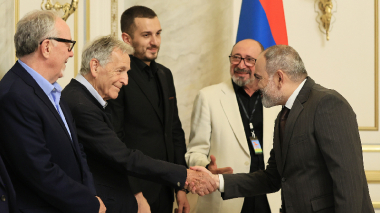 Նիկոլ Փաշինյանն ընդունել է «Ոսկե ծիրան» 19-րդ միջազգային կինոփառատոնի մասնակիցներին