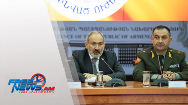 Նիկոլ Փաշինյանը ԶՈՒ բարձրագույն սպայակազմին է ներկայացրել ԳՇ նորանշանակ պետին