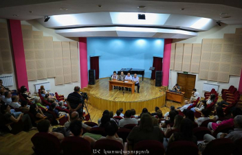 Պատերազմից հետո պետք է ունենանք մշակութային կյանքի վերածնունդ, որի միջոցով կարող ենք ազգային զարթոնք ապրել. Բեգլարյան