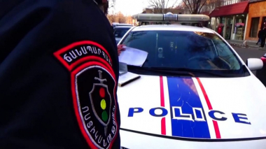 Ձերբակալված տղամարդու խուզարկությամբ մեթամֆետամին և գաղտնի փականով դանակ է հայտնաբերվել