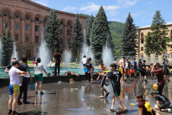 Ինչպիսին էր Վարդավառը Վանաձորում