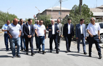 Արմավիրի մարզպետը ծանոթացել է սուբվենցիոն ծրագրով մարզում ճանապարհահատվածի նորոգման աշխատանքներին