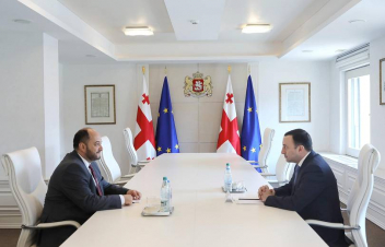 Արայիկ Հարությունյանը հանդիպումներ է ունեցել Իրակլի Ղարիբաշվիլիի և Ռևազ Ջավելիձեի հետ