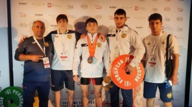 Ծանրորդ Սերյոժա Բարսեղյանը՝ Եվրոպայի Մ15 տարեկանների չեմպիոն, Ժորա Գրիգորյանը՝ պատանիների փոխչեմպիոն