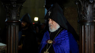 Սրտի խոր ցավով ենք հետևում «Սուրմալու» առևտրի կենտրոնում տեղի ունեցած պայթյունի ողբերգական հետևանքներին. Գարեգին Երկրորդ