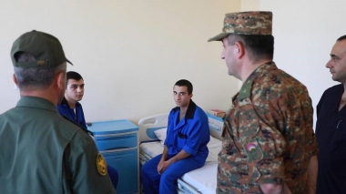 ՀՀ ԶՈՒ գլխավոր շտաբի պետն այցելել է զինվորական հոսպիտալ