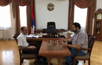 Արտակ Բեգլարյանը մշակութային ոլորտում համագործակցության հարցեր է քննարկել Զաքար Քեշիշյանի հետ