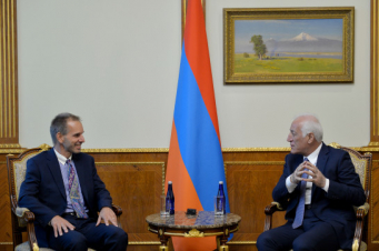 Վահագն Խաչատուրյանն ընդունել է IBM ընկերության փոխնախագահ, դոկտոր Լեոն Սթոկին