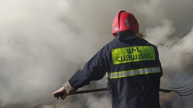 Ակնալիճ գյուղում այրվել է մոտ 500 հակ անասնակեր