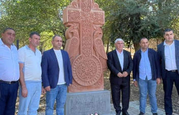 Արսեն Թորոսյանը Չարենցավանի Ֆանտան գյուղի բնակիչների հետ խոսել է գյուղում եղած խնդիրների վերաբերյալ