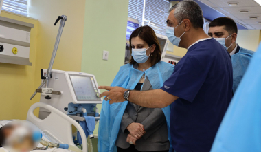 Անահիտ Ավանեսյանը տեսակցել է հայկական դիրքերի և բնակավայրերի հրետակոծության հետևանքով վիրավորներին