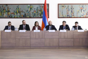 Ադրբեջանը փորձում է ուժի կիրառմամբ հասնել իր նկրտումներին. Միրզոյանը՝ Հայաստանում հավատարմագրված դիվանագետներին