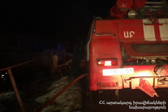 Ծովակ գյուղում այրվում է անասնակեր