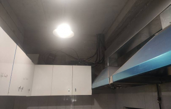 Երևանում հանրային սննդի օբյեկտի գործունեությունը կասեցվել է, սահմանվել է ժամկետ խախտումները վերացնելու համար