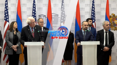 Մամուլի ասուլիս. Էդուարդ Աղաջանյան և Դեյվիդ Փրայս