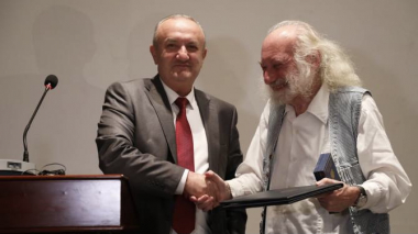 Կլոդ Արմեն Մութաֆյանը Մատենադարանում ներկայացրել է իր հեղինակած «Երուսաղեմը և հայերը» գիրքը