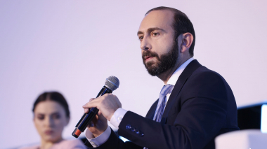 Արարատ Միրզոյանը հանդիպում է ունեցել Համաշխարհային հայկական գագաթնաժողովի մասնակիցների հետ