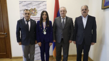 Դումանյանն ընդունել է շախմատի աշխարհի ու Եվրոպայի Մ18 տարեկանների չեմպիոն Մարիամ Մկրտչյանին