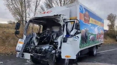 Երևան-Սևան ավտոճանապարհին բեռնատարներ են բախվել․ արգելափակված վարորդի վիճակը կայուն ծանր է