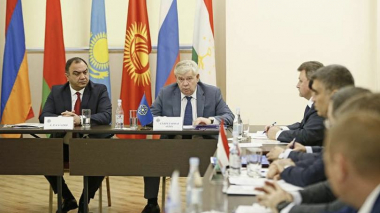 ՀՀ ոստիկանապետը, ՀԱՊԿ գլխավոր քարտուղարն ու իրավասու մարմինները Երևանում քննարկել են թմրաշրջանառության հակազդման հարցերը