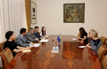 Արմեն Փամբուխչյանն ու Հայաստանում ԵՄ պատվիրակության ղեկավար Անդրեա Վիկտորինին քննարկել են համագործակցության մասին հարցեր