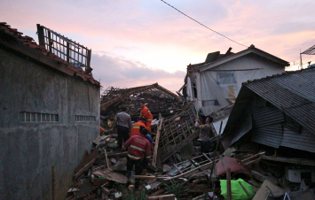 Ինդոնեզիայում երկրաշարժի զոհերի թիվը հասել է 252-ի. նրանց մեծ մասը երեխաներ են