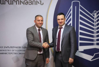 Քերոբյանն ընդունել է Սվերդլովսկի փոխնահանգապետի գլխավորած պատվիրակությանը