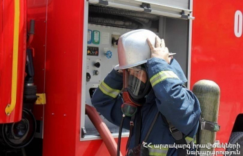 Հրդեհ Էջմիածին քաղաքի բնակարաններից մեկում. շենքից տարհանվել է 10 քաղաքացի