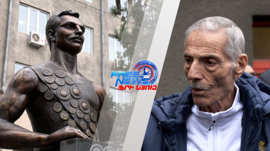 Բացվել է Ալբերտ Ազարյանի կիսանդրին