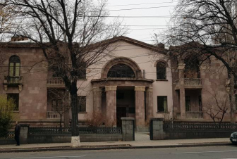 Ճարտարապետների պալատը պահանջում է քայլեր ձեռնարկել բացառիկ արժեք ներկայացնող շենքերի նախնական տեսքի վերականգնման ուղղությամբ