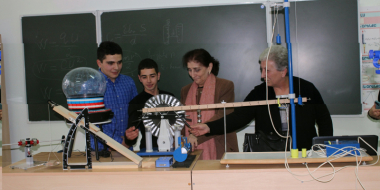 Թալինի ավագ դպրոցի ուսուցչուհու ստեղծած «Be Safe» բջջային հավելվածը սովորեցնում է պաշտպանվել երկրաշարժից