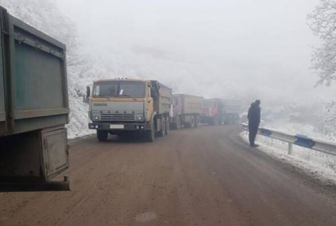 Աղվանի-Տաթև միջպետական ճանապարհահատվածում 270 կուտակված բեռնատար կա