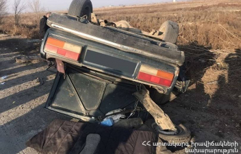 Մխչյան գյուղի մոտ մեքենա է շրջվել. 3, 5, 10 տարեկան երեխաներ են հոսպիտալացվել, 3 տարեկանի վիաճակը գնահատվել է ծանր