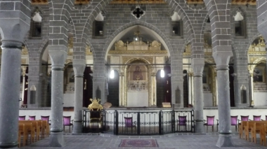 Դիարբեքիրի սուրբ Կիրակոս եկեղեցում տևական դադարից հետո սուրբծննդյան պատարագ է մատուցվել