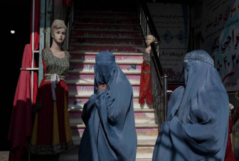 Թալիբները կփակեն գեղեցկության սրահները և կանանց կարգելեն աշխատել առևտրի կենտրոններում