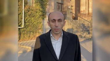 Երևանում եմ, նստացույցից հետո վերադարձել եմ աշխատանքային ռեժիմի․ Բեգլարյանը հերքել է իր՝ Ստեփանակերտում գտնվելու լուրերը