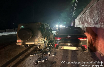 Ջրվեժ գյուղում մեքենաներ են բախվել․ կա արգելափակված քաղաքացի